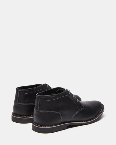 Steve madden hotsell olden chukka boot