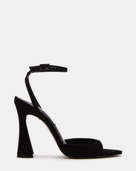 Steve madden 2024 black block heel